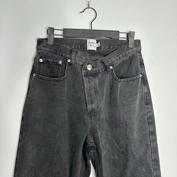 Princess Polly Women’s Black Holly Asymmetric Crossover Waist Straight Leg Jeans - Picture 4 of 10